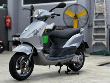 Piaggio Fly 125cc 4t disponible aux enchères