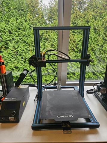 Goed verzorgde 3D printer met gratis extra’s beschikbaar voor biedingen