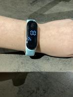 Nieuw labubu horloges blauw of groen kleur prijs is per stuk, Collections, Jouets miniatures, Enlèvement, Neuf