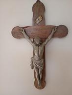Groot zwaar kruisbeeld, Antiek en Kunst, Antiek | Religieuze voorwerpen, Ophalen of Verzenden