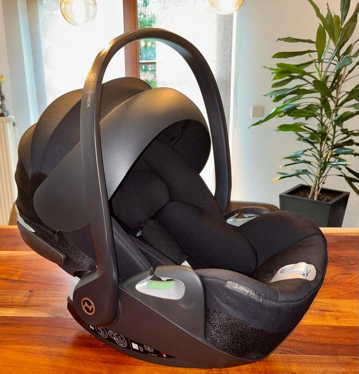 Cybex Cloud T + 360 draaibare basis + regenhoes, Kinderen en Baby's, Autostoeltjes, Zo goed als nieuw, Overige merken, Autogordel of Isofix