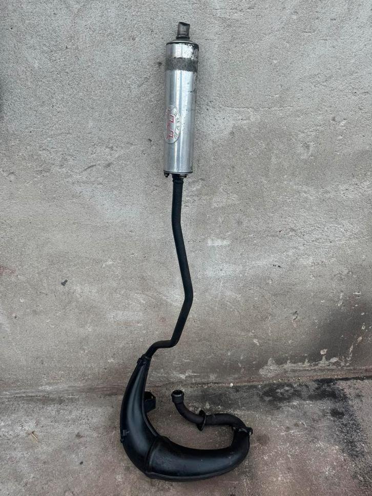 Originele derbi Senda uitlaat met TT racing demper, Fietsen en Brommers, Brommeronderdelen | Algemeen, Uitlaat, Ophalen of Verzenden