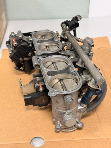 Gasklephuis Yamaha YZF R1 2004-2006 compleet Throttle body beschikbaar voor biedingen
