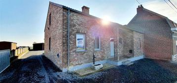 Maison à louer à Guignies, 3 chambres beschikbaar voor biedingen