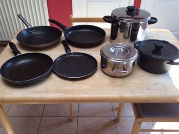 Te koop 3 kookpotten + 4 braadpannen 