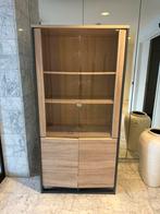 Prachtige beige hout met antraciet grijs Vitrinekast!, Ophalen, Zo goed als nieuw