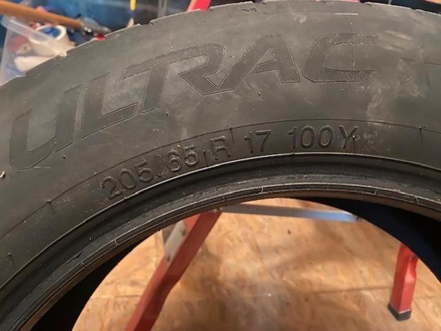 Pneus, Autos : Pièces & Accessoires, Pneus & Jantes, Pneu(s), Pneus été, 17 pouces, 205 mm, Véhicule de tourisme, Utilisé, Enlèvement