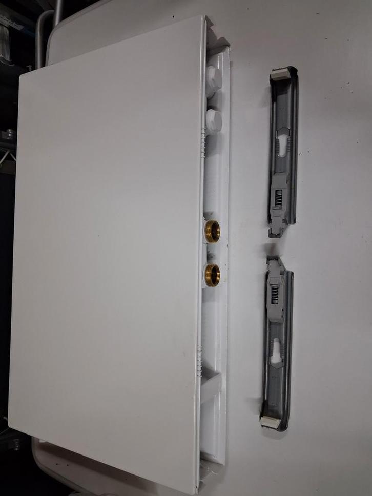 Witte kleine Radson radiator, Doe-het-zelf en Bouw, Verwarming en Radiatoren, Radiator, Ophalen