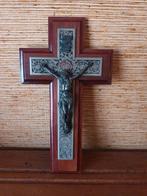 Crucifix., Antiquités & Art, Enlèvement