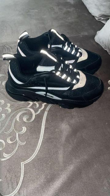 Schoenen B22 maat 41 beschikbaar voor biedingen
