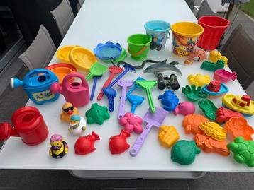 Groot Lot STRAND speelgoed voor kinderen beschikbaar voor biedingen