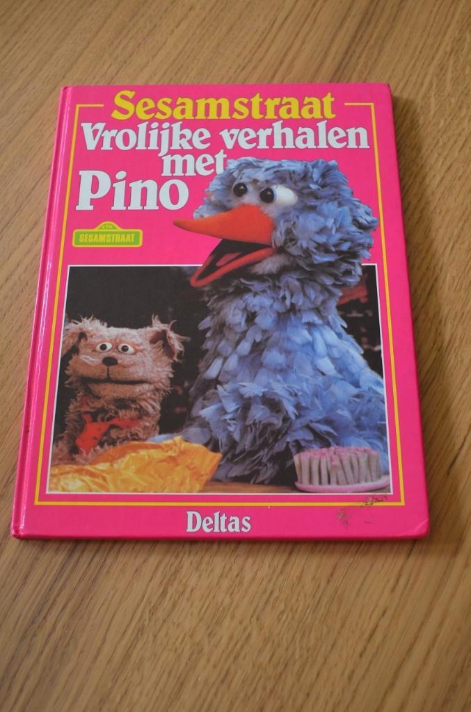 Sesamstraat vrolijke verhalen met pino, Boeken, Kinderboeken | Jeugd | onder 10 jaar, Gelezen, Fictie algemeen, Ophalen of Verzenden