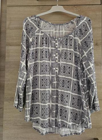 Blouse taille M beschikbaar voor biedingen