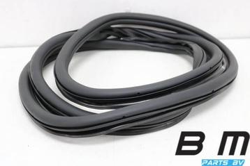 Portierrubber rechtsachter VW Golf 7 5drs 5G687914B beschikbaar voor biedingen
