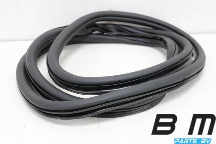 Portierrubber rechtsachter VW Golf 7 5drs 5G687914B, Auto-onderdelen, Interieur en Bekleding, Gebruikt