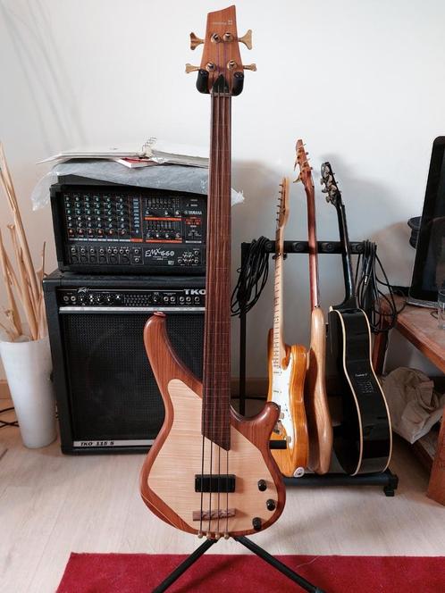 Sandberg  Thinline uit 2007, Muziek en Instrumenten, Snaarinstrumenten | Gitaren | Bas, Zo goed als nieuw, Elektrisch, Fretloos
