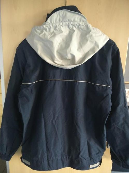 Regenjas Decathlon. maat 164 of XSMALL., Kinderen en Baby's, Kinderkleding | Maat 164, Zo goed als nieuw, Jongen, Jas, Ophalen of Verzenden