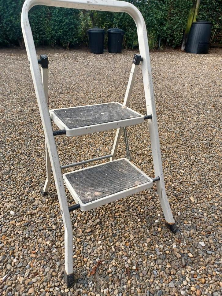 Uitzonderlijk sterk trapje, Doe-het-zelf en Bouw, Ladders en Trappen, Gebruikt, Ophalen of Verzenden