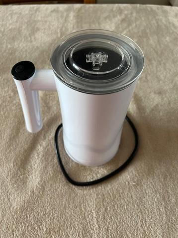 Melkopschuimer MOA beschikbaar voor biedingen