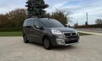 Peugeot Partner 1.2i benz. ** CarPlay - 94.000 km ** GAR 12M, Auto's, Voorwielaandrijving, Bruin, 5 deurs, 3 cilinders