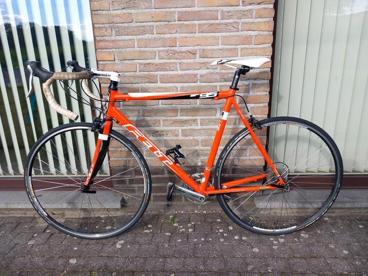 Koersfiets alu Felt 28inch 16speed framemaat58 carbon vork🚴, Fietsen en Brommers, Fietsen | Racefietsen, Gebruikt, Heren, Overige merken