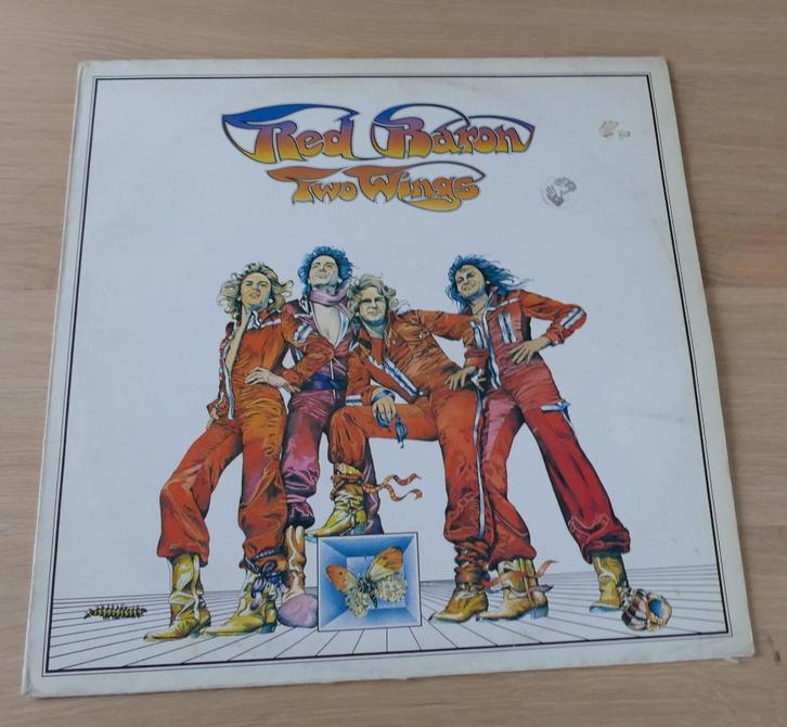 LP  Red Baron – Two Wings, CD & DVD, Vinyles | Rock, Utilisé, Pop rock, 12 pouces, Enlèvement ou Envoi