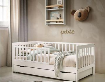 Peuterbed Petite Amélie 144 x 75 met matras  beschikbaar voor biedingen