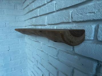 Zwevende Houten Wandplanken beschikbaar voor biedingen