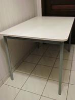 Stevige tafel voor 4 personen, Huis en Inrichting, Tafels | Eettafels, Ophalen, Kunststof, Gebruikt, 100 tot 150 cm