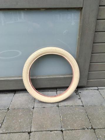 Ponely buitenband 18 x 2,125 inch beige beschikbaar voor biedingen