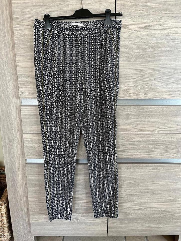 Broek merk essentiel dames maat 40, Kleding | Dames, Broeken en Pantalons, Maat 38/40 (M), Ophalen of Verzenden