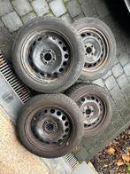 Te koop: 4 winterbanden met stalen velgen voor Twingo 3, Auto-onderdelen, Banden en Velgen, Gebruikt, 15 inch, Band(en), Ophalen