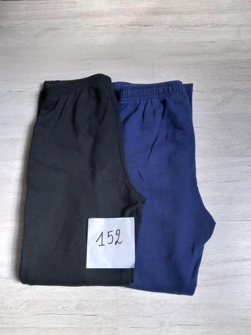 2 joggingbroeken Domyos - Maat 152, Kinderen en Baby's, Kinderkleding | Maat 152, Gebruikt, Jongen, Broek, Ophalen of Verzenden