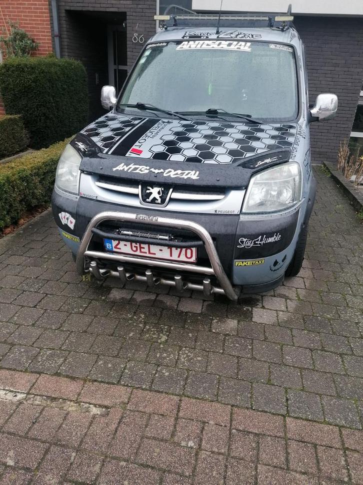 Peugeot partner 1.6 hdi, Auto's, Bestelwagens en Lichte vracht, Particulier, Trekhaak, Peugeot, Ophalen