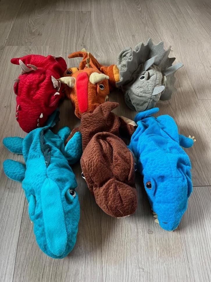 6 dino knuffels / handpoppen, Kinderen en Baby's, Speelgoed | Knuffels en Pluche, Zo goed als nieuw, Overige typen, Ophalen of Verzenden