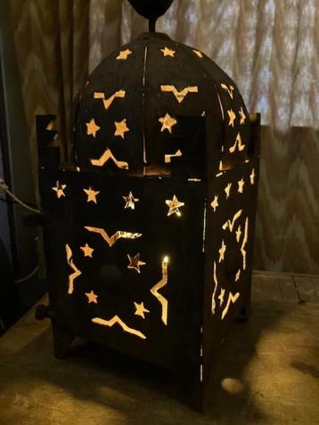 ORIGINELE METALEN MOSKEELAMP. beschikbaar voor biedingen