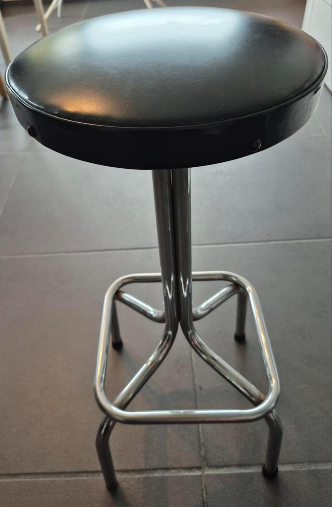 Vintage kruk, Huis en Inrichting, Barkrukken, Gebruikt, 60 tot 90 cm, Kunststof, Metaal, 1 kruk, Ophalen