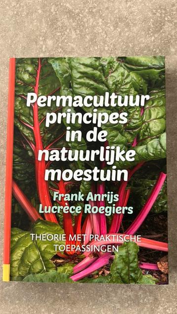 Permacultuurprincipes in de natuurlijke moestuin beschikbaar voor biedingen