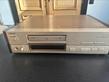 SONY CD X 777 ES beschikbaar voor biedingen