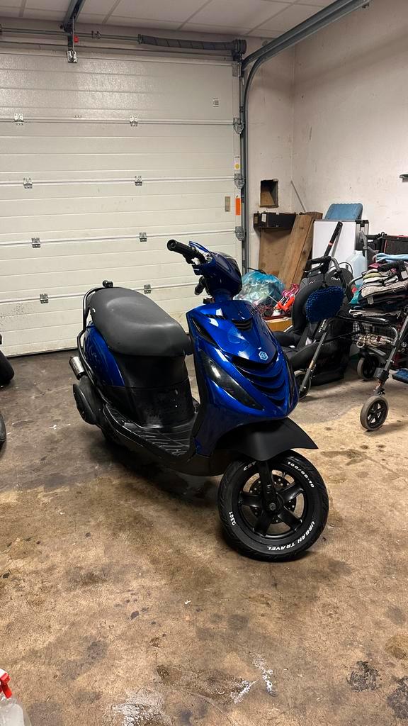 Zip 70cc met papieren, Vélos & Vélomoteurs, Pièces de cyclomoteur | Scooters, Utilisé, Piaggio, Bloc, Enlèvement