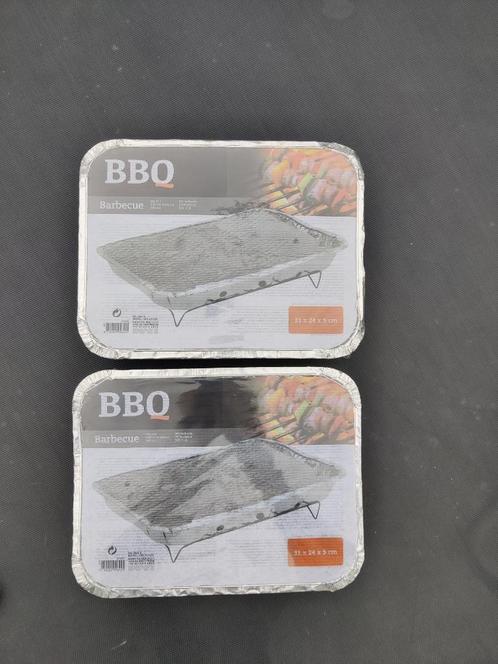 2 Stuks nieuwe BBQ voor eenmalig gebruik, Jardin & Terrasse, Barbecues au charbon de bois, Neuf, Enlèvement ou Envoi