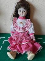 porseleinen pop  made by Amanda Kao, Verzamelen, Poppen, Ophalen, Zo goed als nieuw, Pop