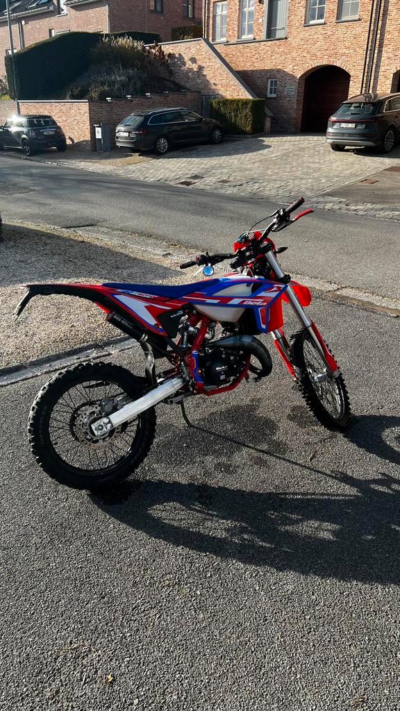 Beta rr 50 enduro - 70cc, Fietsen en Brommers, Brommers | Crossbrommers, Zo goed als nieuw, Overige merken, Ophalen