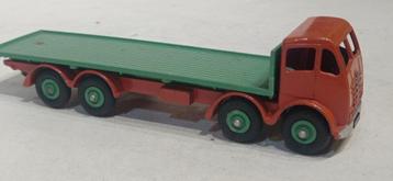 DINKY TOYS UK FODEN PLATTE VRACHTWAGEN MET 8 WIELEN REF 902 beschikbaar voor biedingen
