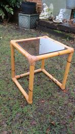 Klein rotan bijzettafeltje, Ophalen, Zo goed als nieuw, Vierkant, Overige materialen