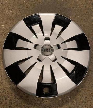 1 originele Audi A2, A3, A4, A4 Q2 wieldoppen in 16" beschikbaar voor biedingen