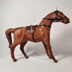 Paard in leder..Hand vervaardigd lederen paard .., Antiek en Kunst, Ophalen of Verzenden
