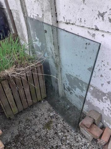 gratis ramen beschikbaar voor biedingen