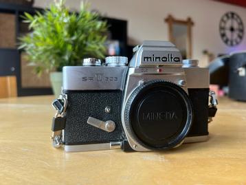 Minolta SRT 303 - Appareil photo argentique, Enlèvement ou Envoi, 1960 à 1980, Appareils photo