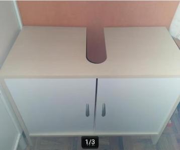 Wastafelonderkast, koopje! Lengte: 65cm Diepte: 30cm H54cm beschikbaar voor biedingen